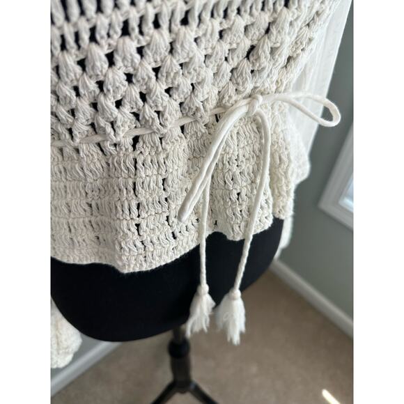 NWOT Free People Megan Crochet Cut Out Back Top - Size Small - Picture 3 of 12
